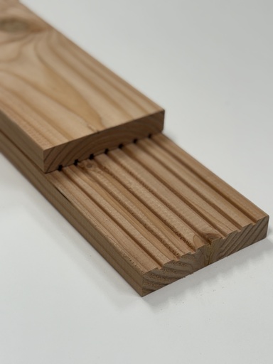 [2305460] Douglas antislip terrasplank 28 x 145 x 4000 mm